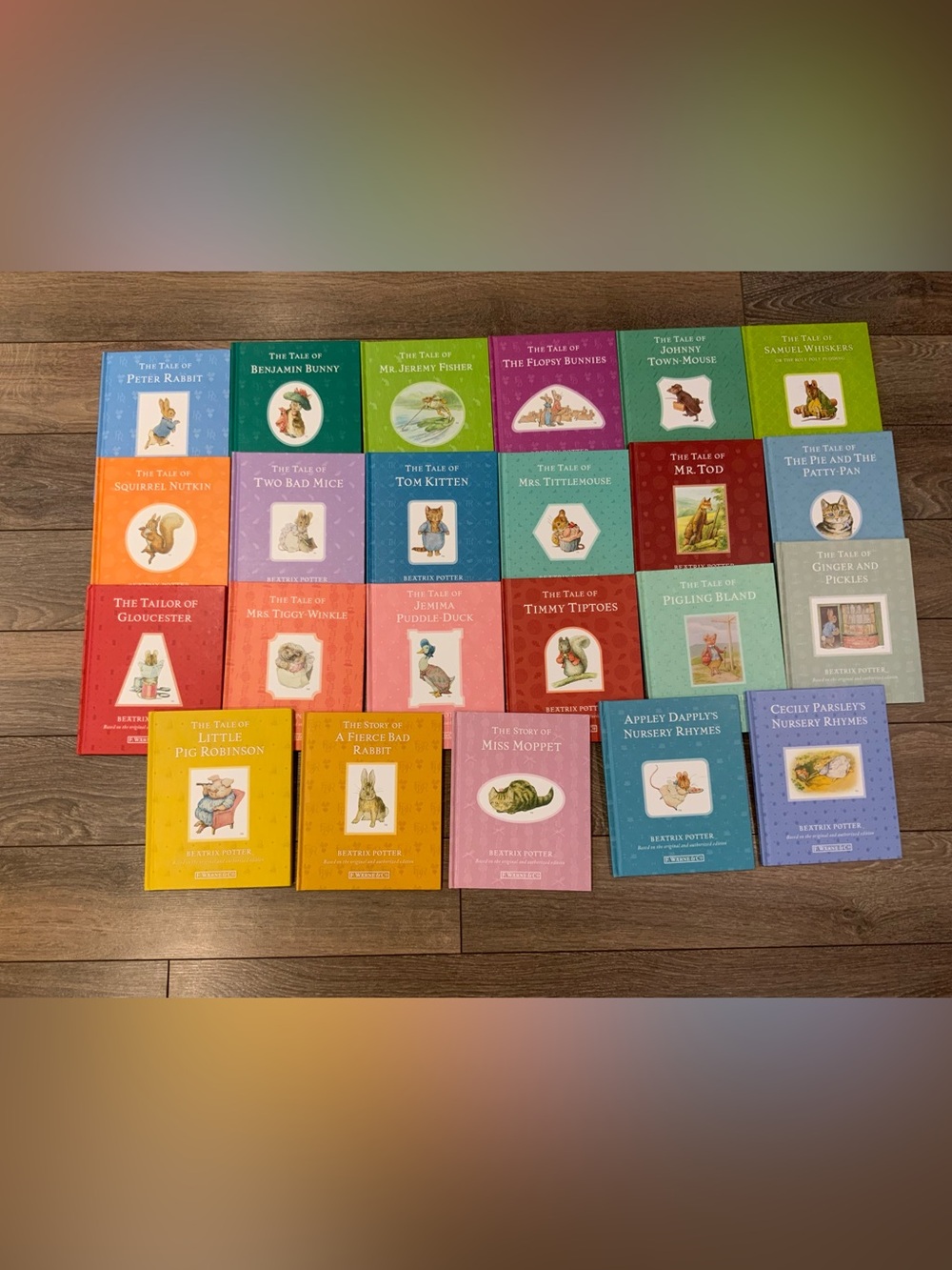 PETTER RABBIT Classic Little Book Collection - Multicolor